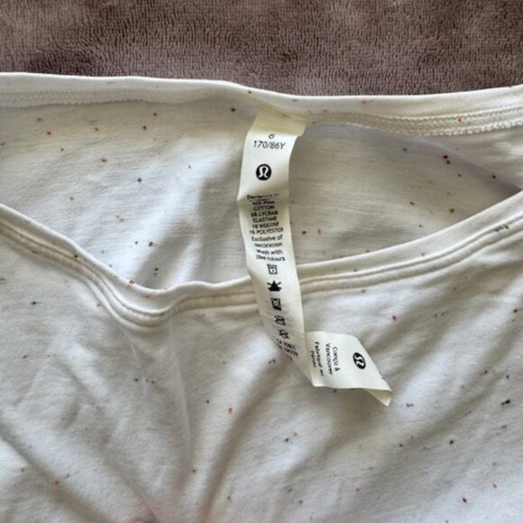 Lululemon Back In Action Long Sleeve Size 6 - Picture 7 of 7